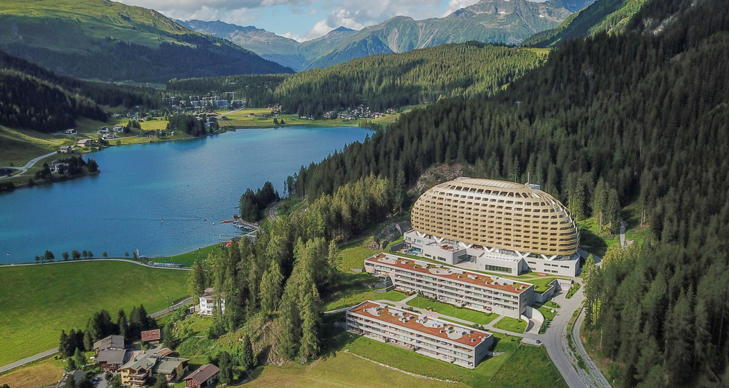 AGH Aussenansicht Drone Juni Sommer 2022 cheh DJI_0336.jpg