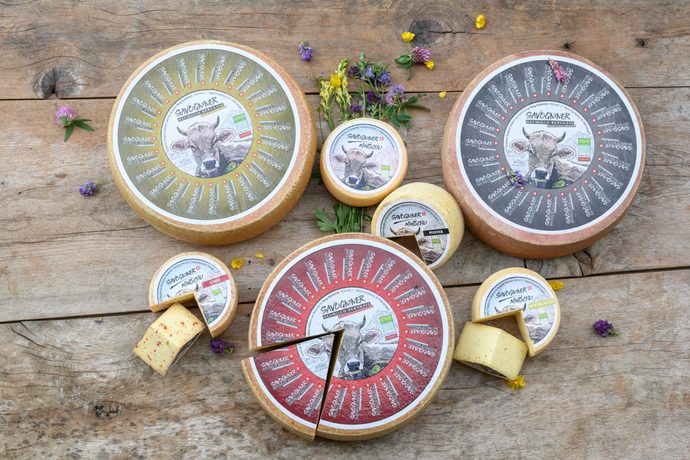 Nossa Caschareia / Savogniner Heumilch Käse (nsp_img_1fc607c)