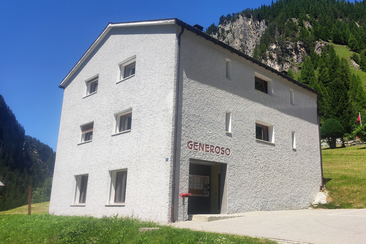 Backpackers Generoso (nsp_img_52df1dd)