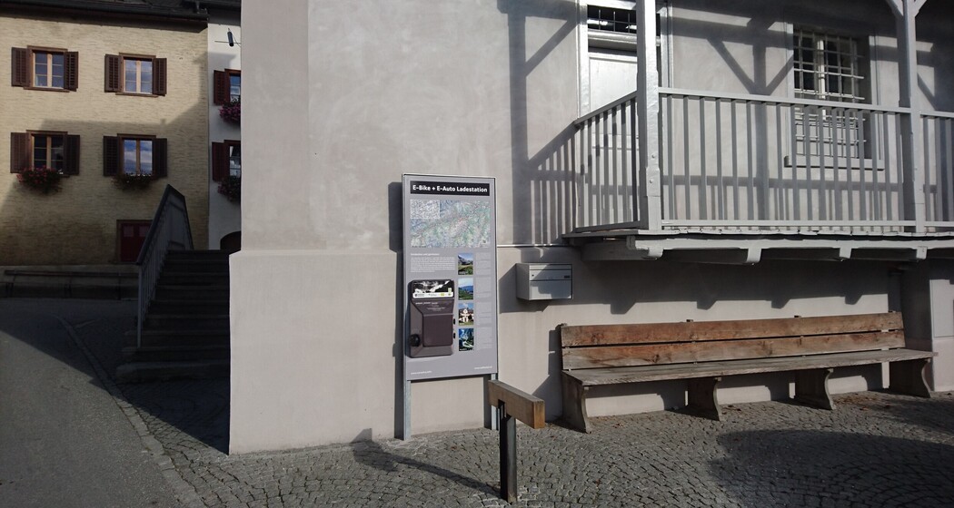 E-Bike Ladestation, Gasthaus am Brunnen, Valendas (nsp_img_9228091)