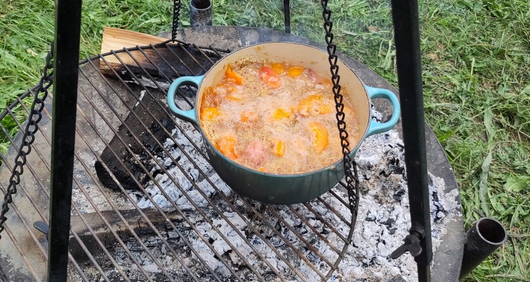 Kochen über dem Feuer (nsp_img_ac2b7e1)