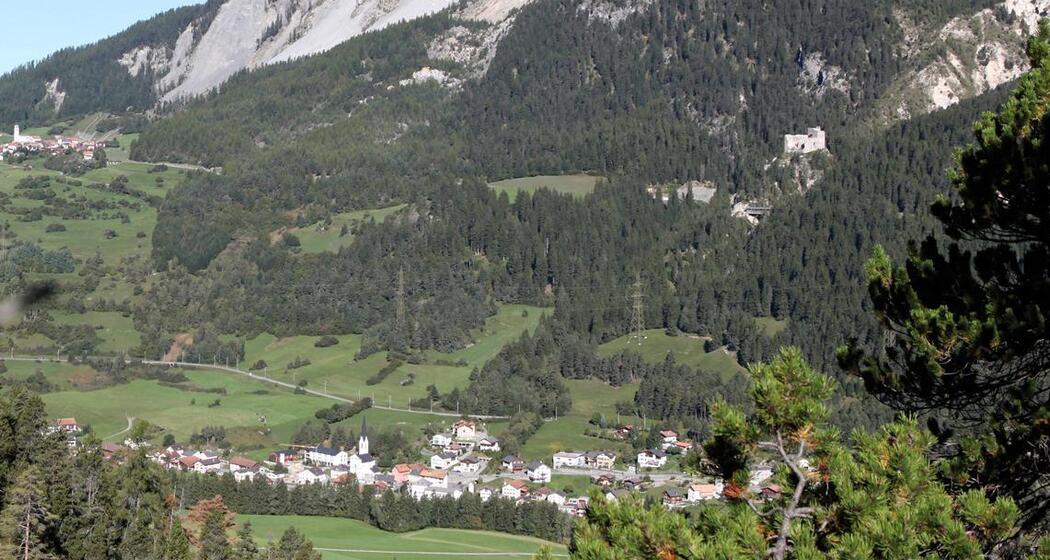 Blick auf Surava und Brienz/Brinzauls