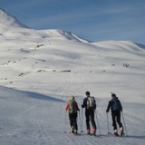 Enjoyable ascent over the broad ridge