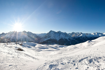 Bergpanorama im Skigebiet Motta Naluns