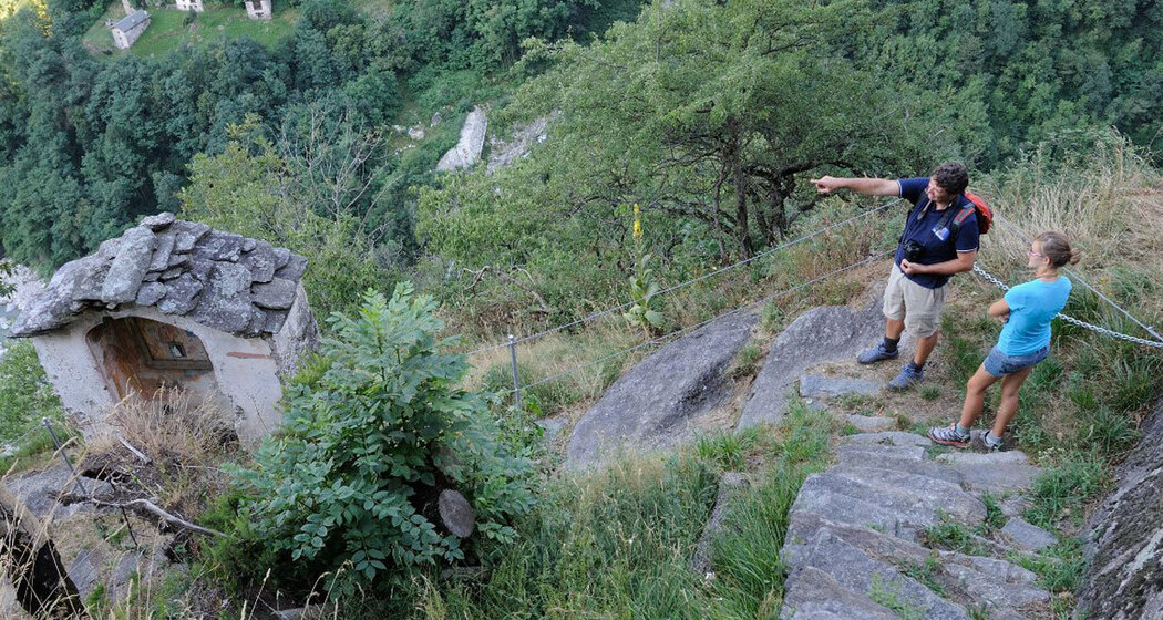 Steintreppe bei Isola