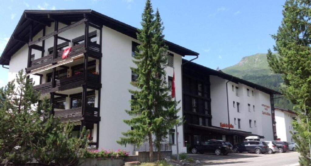 Aussenansicht Sommer