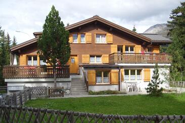 Chalet Vrenali im Sommer