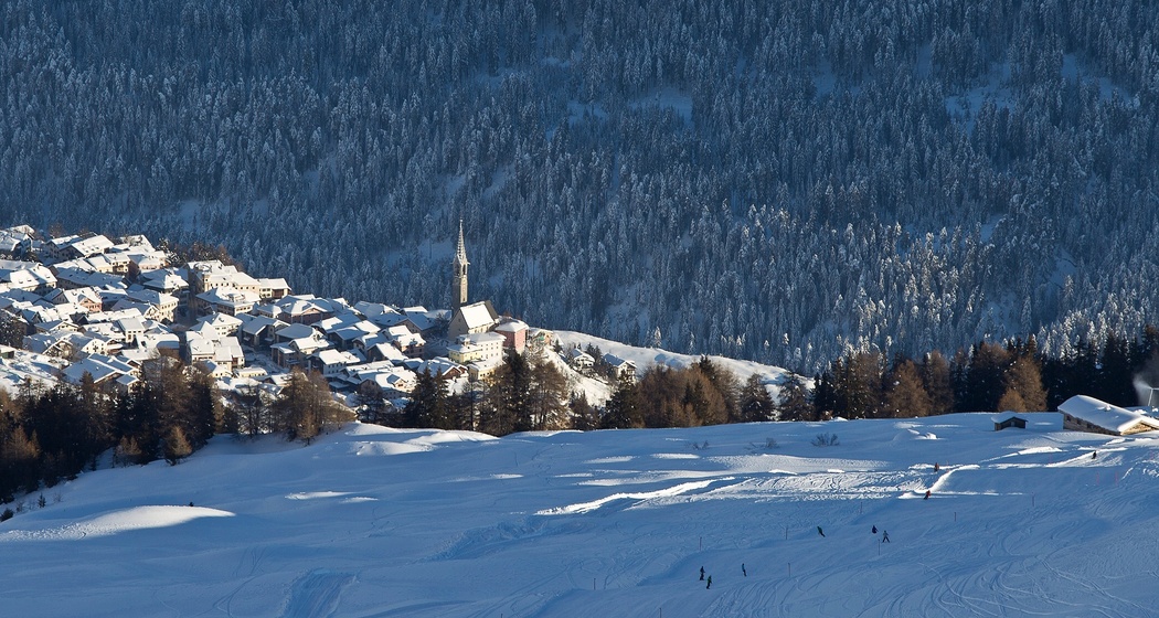 Blick auf Sent und die Sömmibar