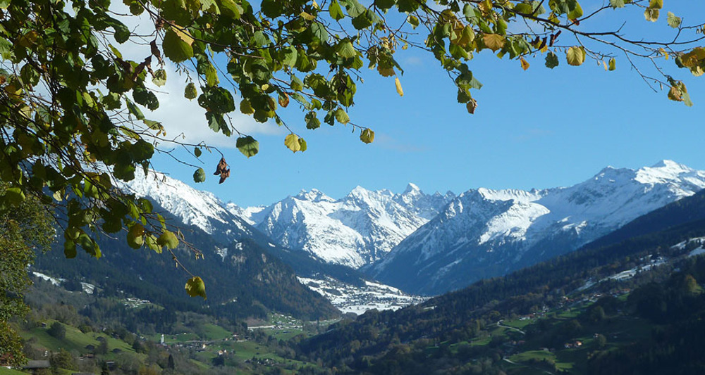 Blick auf Luzein und hinteres Prättigau