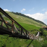 ponte sospeso in legno di larice