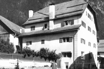 Das Haus Lorenz im Jahr 1897.