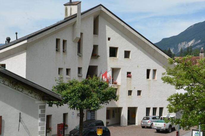 Das Gemeindehaus kopiert das Engadiner Haus nicht, sondern interpretiert es neu.
