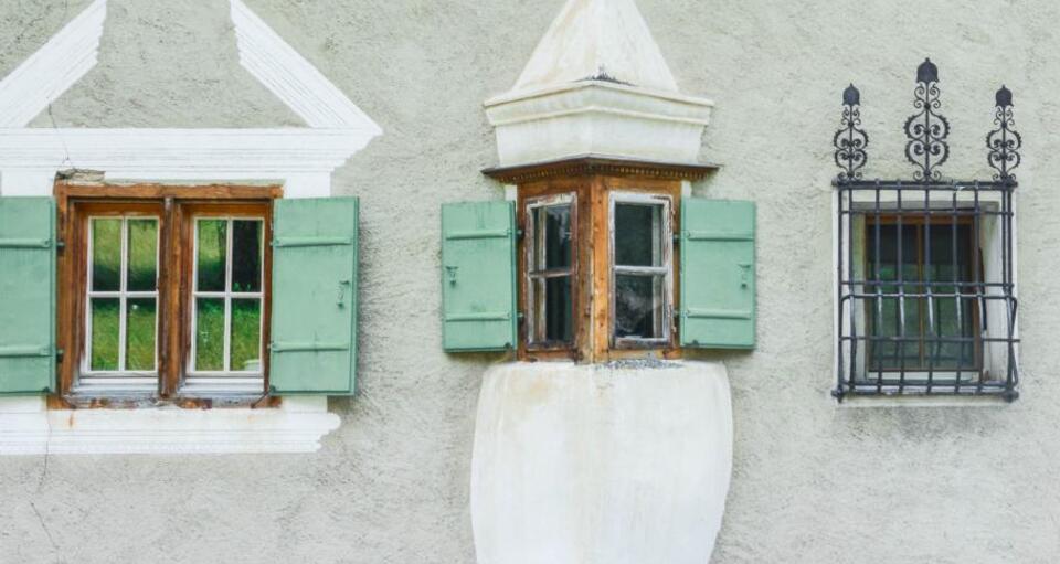 Erker dienten als "falsche Balkone", um das Geschehen auf der Strasse zu beobachten.