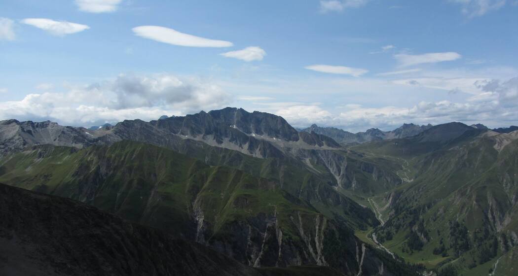 Piz Motnair, Aussicht auf Piz Rots, Zeblasjoch