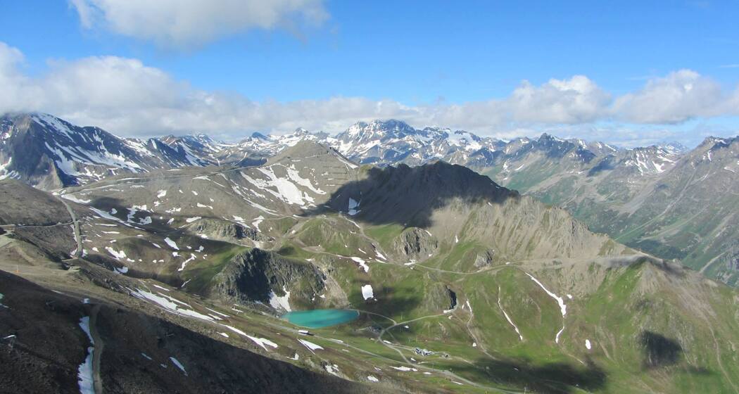Ironbike, Grenzgrat zum Salaaser Kopf mit Aussicht ins Paznaun