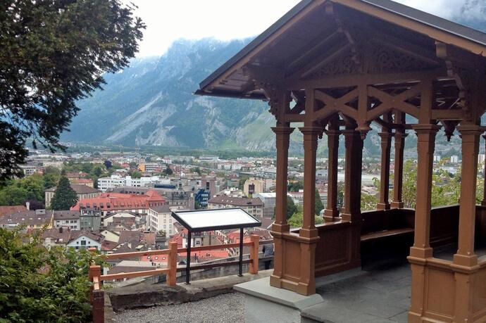 Haldenhüttli above Arosarank