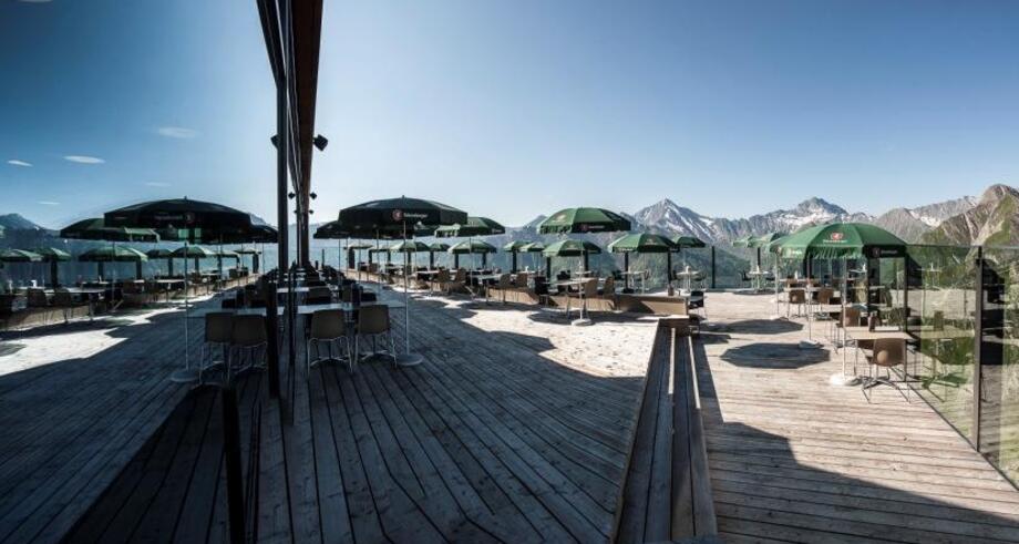 Blick von der Terrasse des Restaurants Sattel