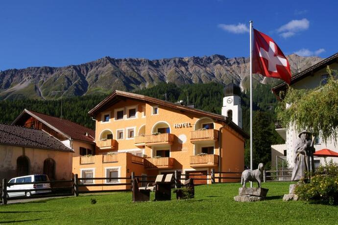 Hotel Staila von aussen