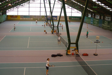 Tennis-, Badminton- & Squashhalle Untervaz (oua_17365690_image)