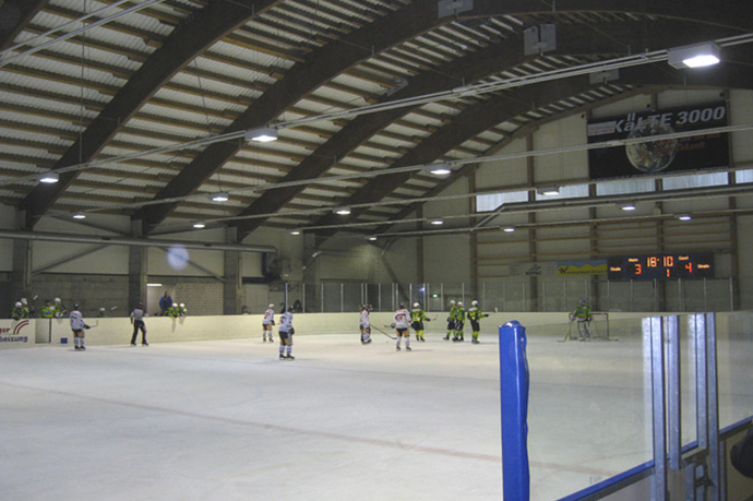 Hockeymatch in der Eishalle Grüsch