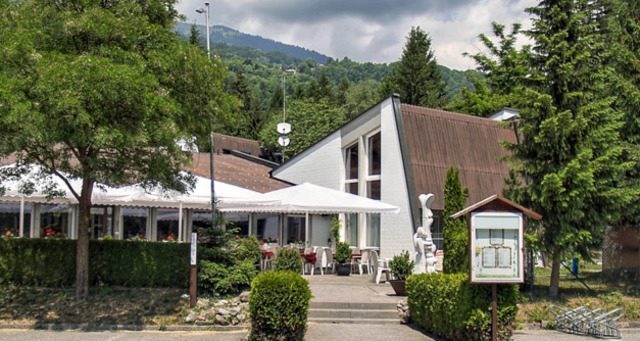 Grosse, gemütliche Terrasse