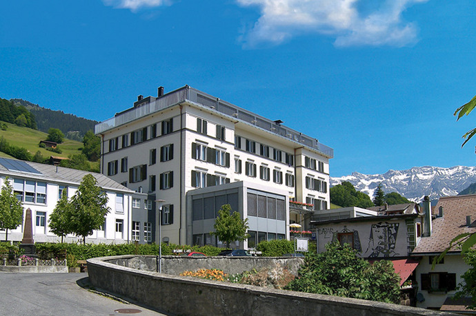 Gepflegtes Restaurant im bekannten Reha-Zentrum in Seewis