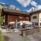 Mountain hut Alpenrösli