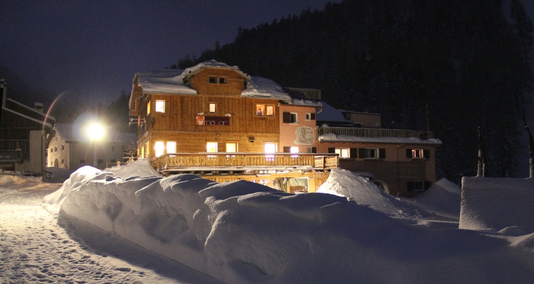 Gasthof Mayor im Val S-charl im Winter