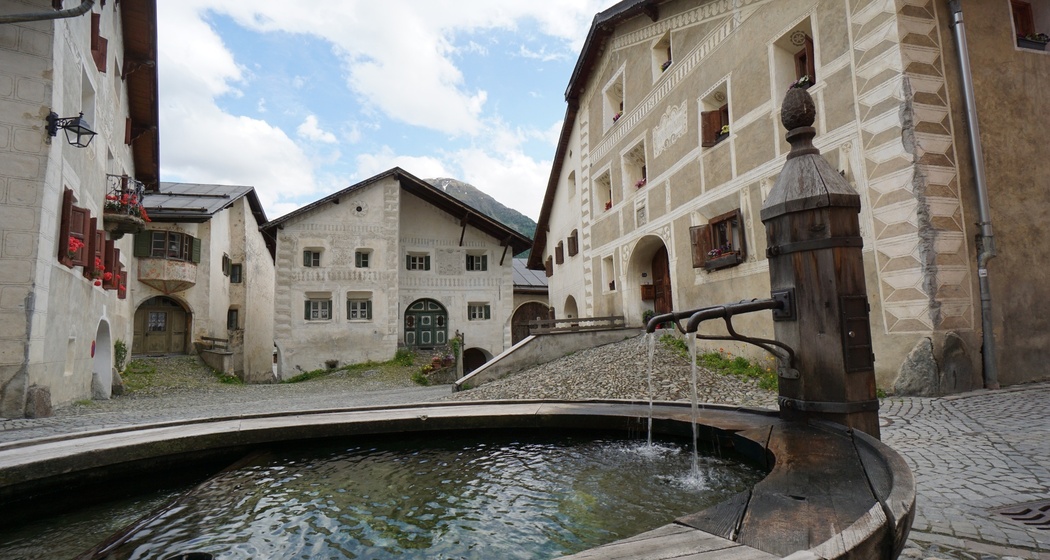 Guarda mit dem Schellen-Ursli-Haus