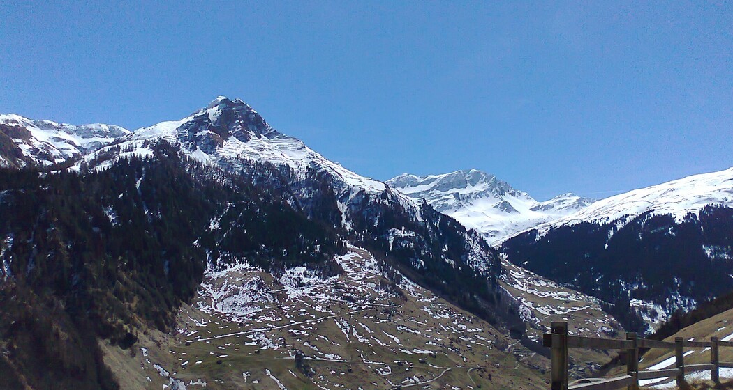 Nähe Hüttenen im Frühling