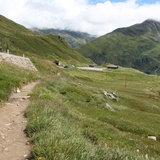 An der Passstrasse entlang