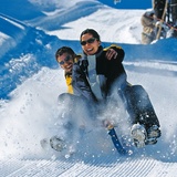 Rodeln: Eine wahre Winterfreunde!