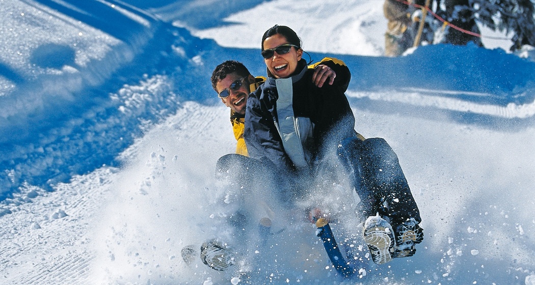 Rodeln: Eine wahre Winterfreunde!
