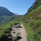 auf dem Wanderweg ins Val Maighels hinein