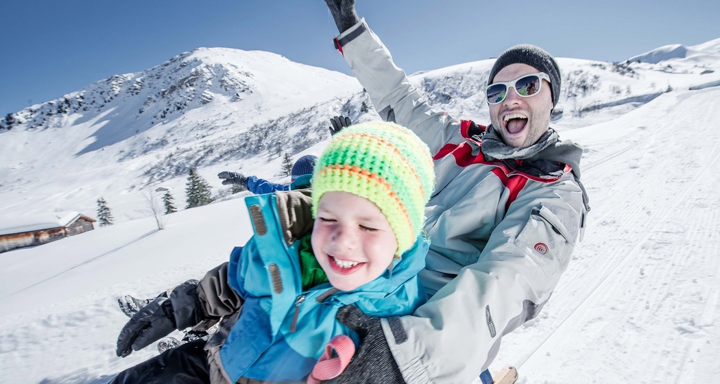 Ganz grosser Spass auch für die Kleinen: 11 km Rodelspass!