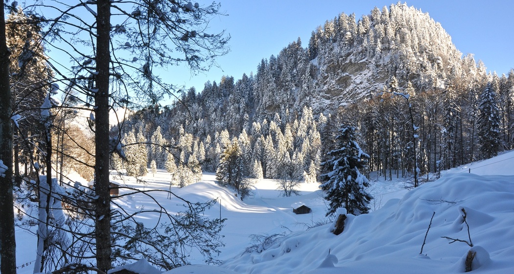 Die Loipe führt durch das Islatal Richtung Fadära.