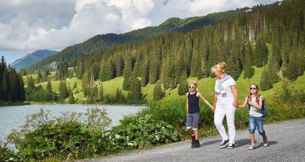 Spazieren am Stausee