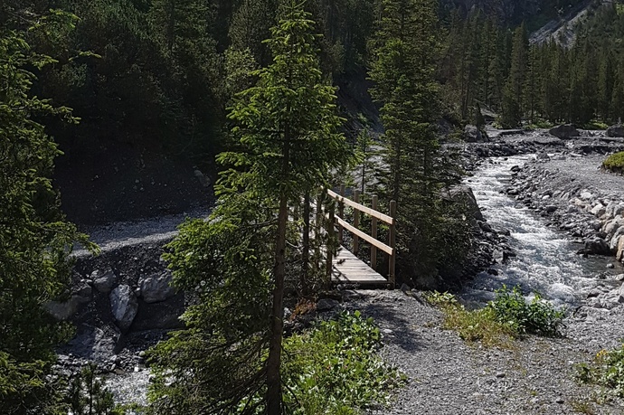 Die Alteinwasserfälle aus der Ferne