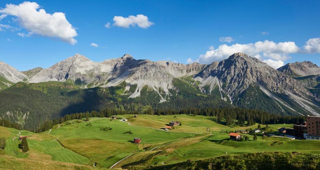 Aussicht von der Feuerstelle Maraner Hüschi