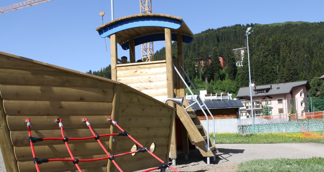 Das Schiff auf dem Spielplatz Ochsenbühl