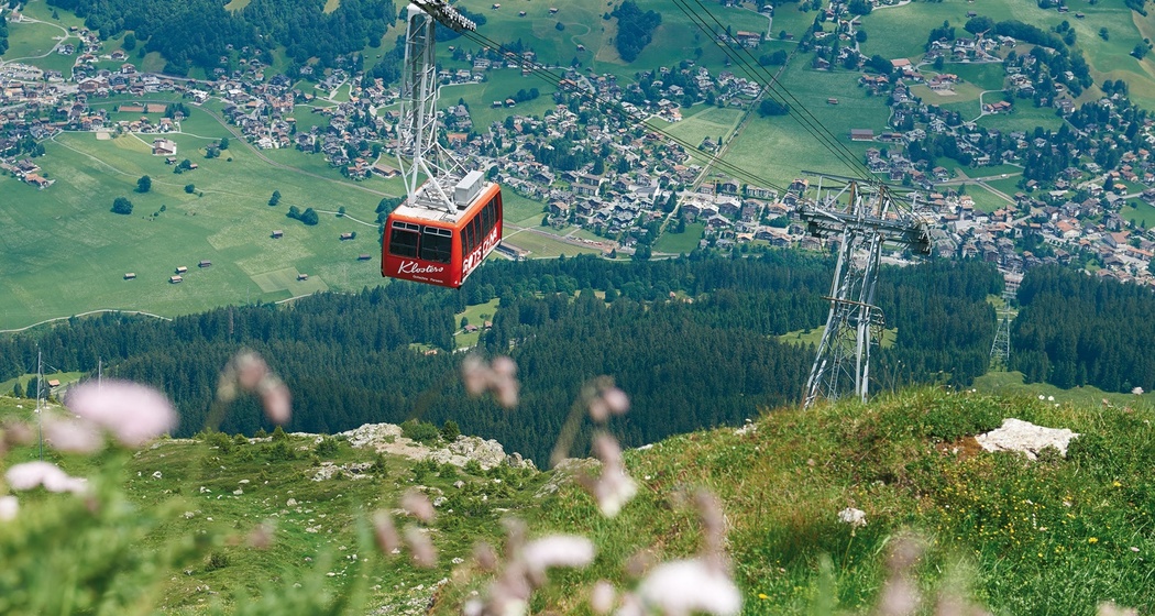 Hinauf mit der Gotschnabahn