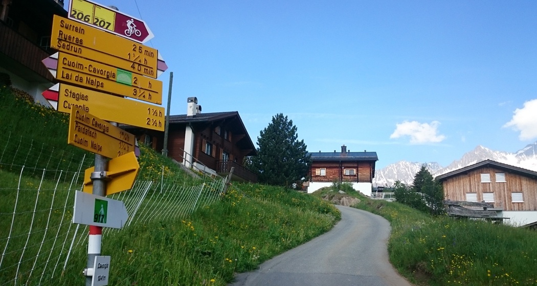 Abzweigung in Cavorgia nach Stagias