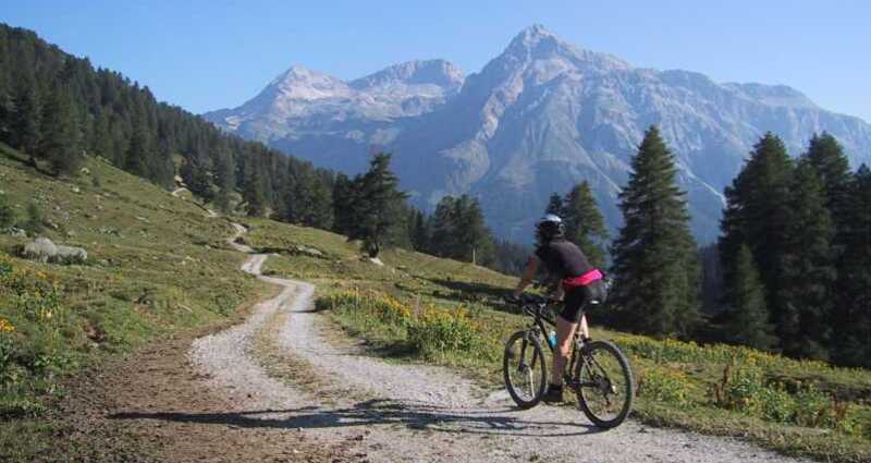 Zwischen der Tanatzhöhi und Bodmastafel