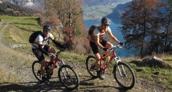 Oberhalb Säls mit Panorama auf Walensee