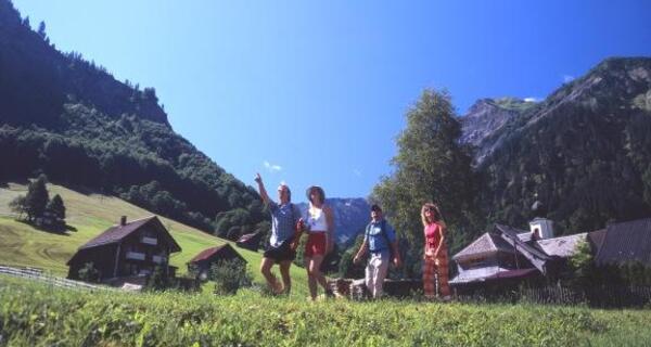 Auf Erkundung in Weisstannen