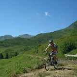 Magnifico sentiero d'alta quota per l'Alp Mädems