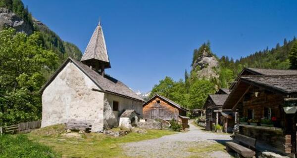 Kirchlein in der Walsersiedlung St. Martin