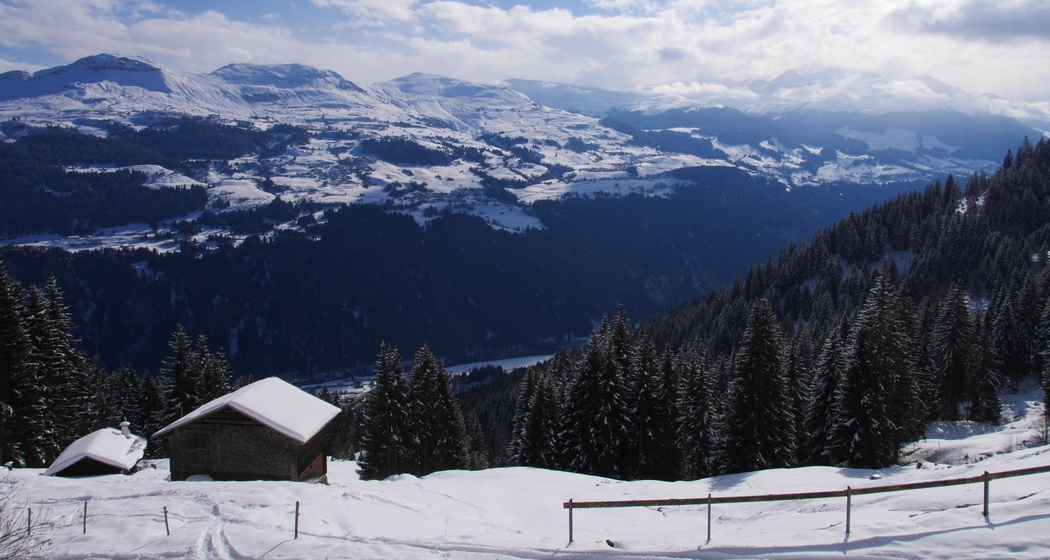 Schöner Ausblick Richtung Skigebiet Obersaxen