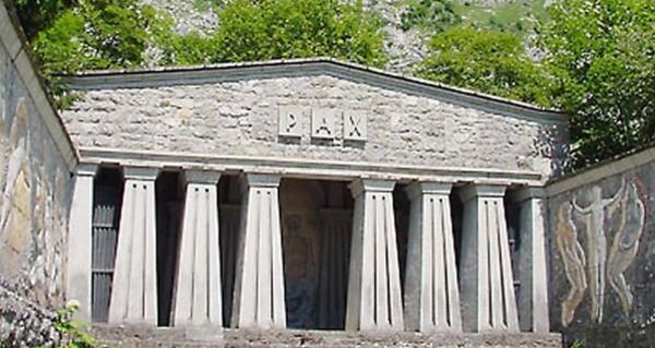 Paxmal, Friedensdenkmal des Künstlers K. Bickel