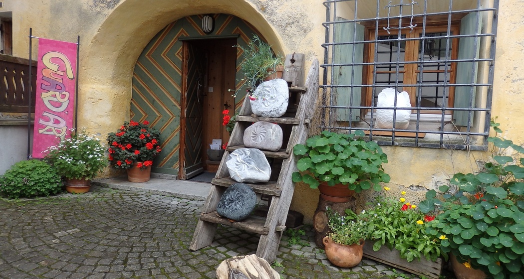 Guard'art (oua_23630012_image)